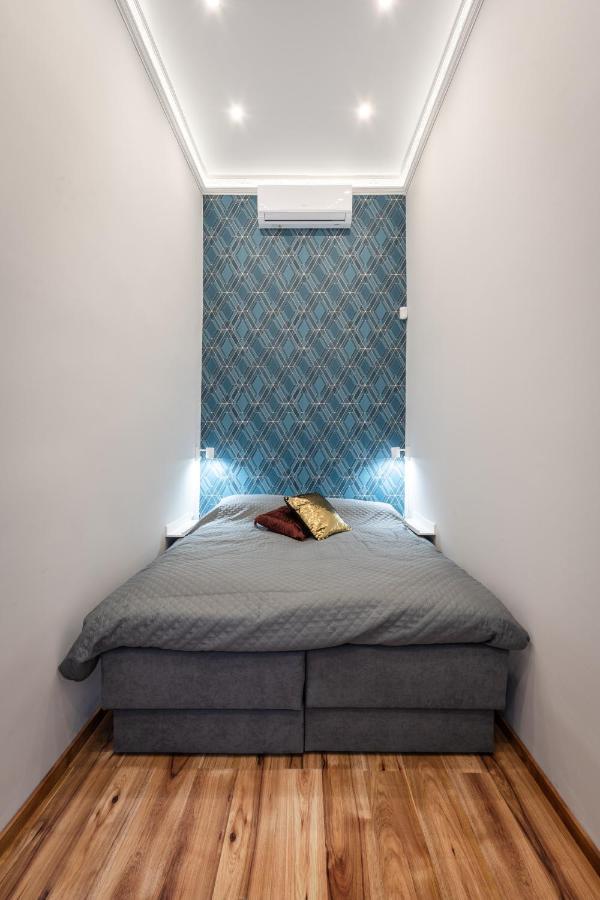 Premium Art Deco Apartment At Broadway // 4Bdr & 3Br Budapest Ngoại thất bức ảnh