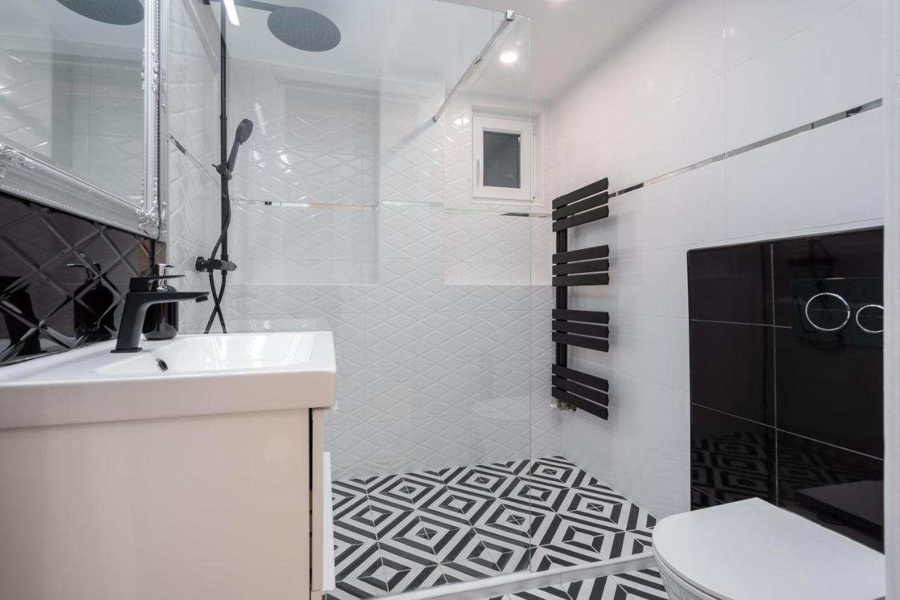 Premium Art Deco Apartment At Broadway // 4Bdr & 3Br Budapest Ngoại thất bức ảnh
